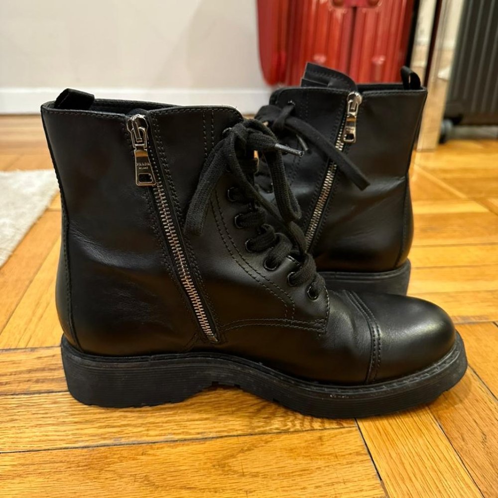 PRADA black leather boots 38,5